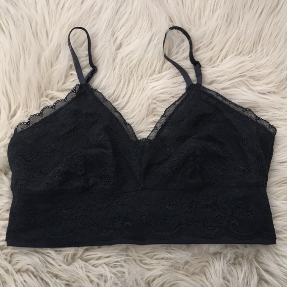 Women- V Neck Elegant Black Lace Crop Bralette | XS - Picture 10 of 13
